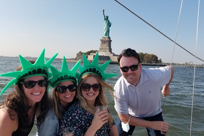 1 Hour Private Charter in New York Harbor for up to 6 people - Key Things to Know Before You Go