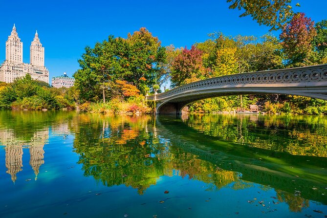1 Hour Private Guided Tour - Entering Central Park from 1420 6th Ave