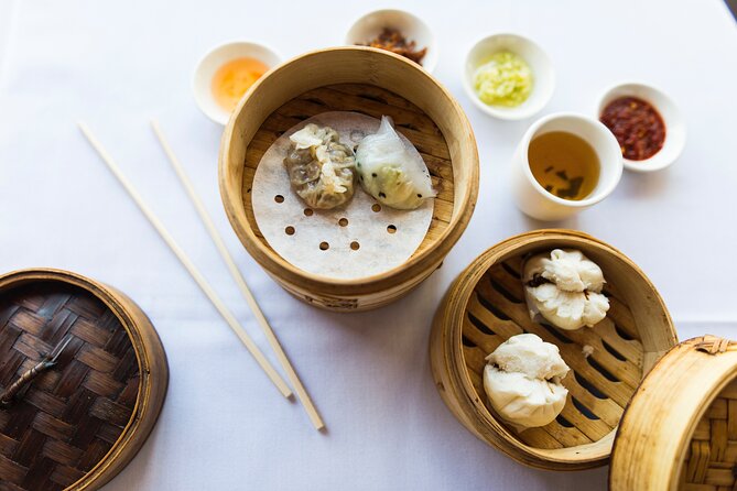 #1 Rated NYC Chinatown Food and History Walking Tour with FNYT - Chinatown on Foot: Why This Format Works