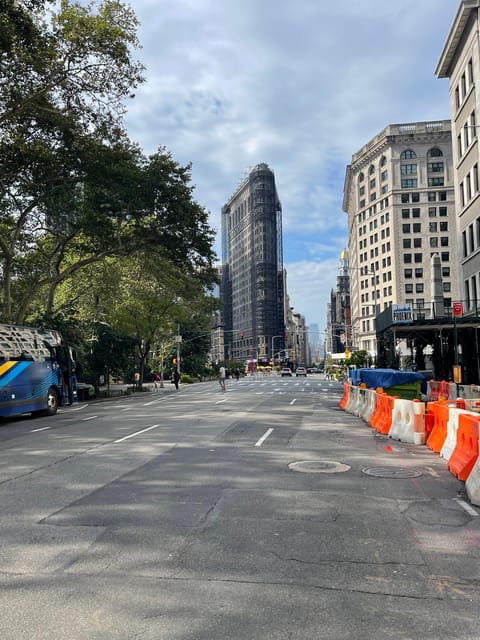 #1 Six Hour Bus Tour and Boat Ride By The Statue of Liberty - Down the Island of Ideas: Chinatown to the Brooklyn Bridge and City Hall Area