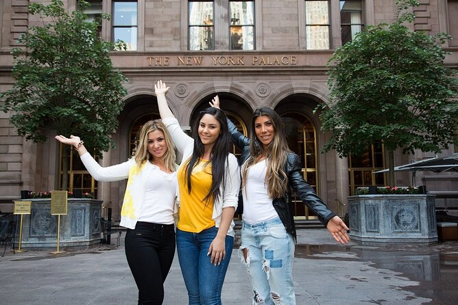 2.5 Hour Private Gossip Girl Sites Tour - Vera Wang boutique pass-by and the macaron mission