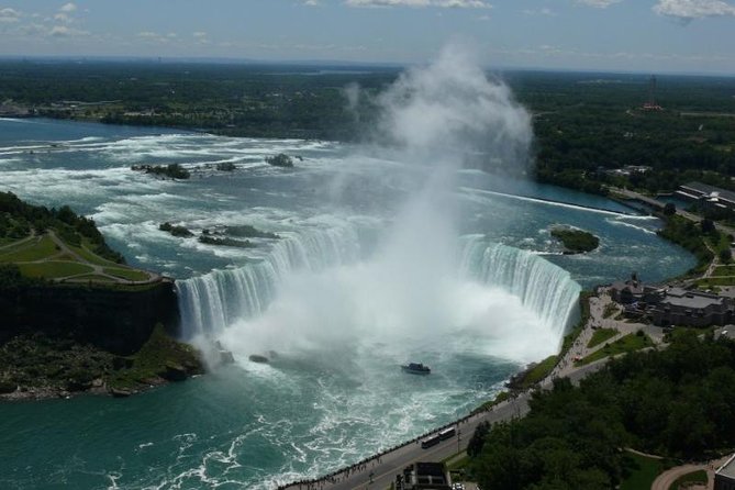 2-Day Niagara Falls Experience from NYC - Heading back to NYC with an outlet mall stop