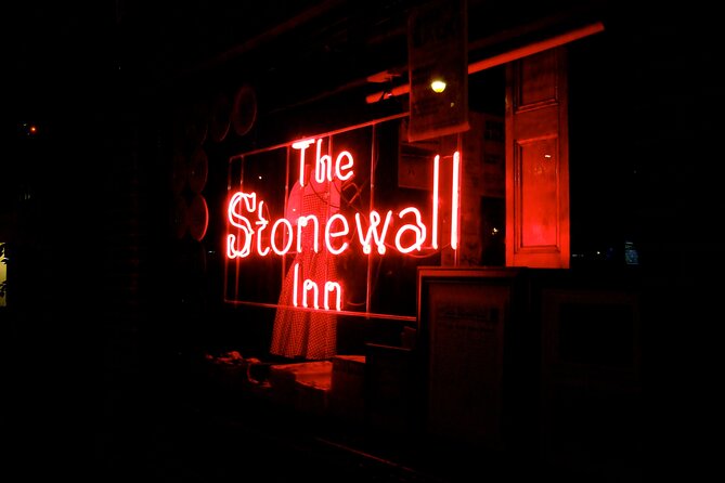2-Hour Spanish Nightlife Guided Walking Tour of Greenwich Village - Price and what’s included: $39 can be a great deal if you use it right