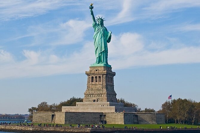 4 Hour Panoramic Tour of the Streets of New York - Greenwich Village, SoHo, Chinatown, Little Italy: classic Lower Manhattan streets