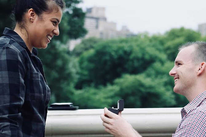 60 min surprise proposal carriage ride - The Photo Strategy: Mini Shots Plus a Proposal Moment