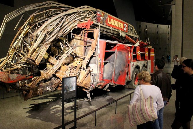 9/11 Memorial, Ground Zero Tour with Optional 9/11 Museum Ticket - What it feels like in practice: guides with personal ties