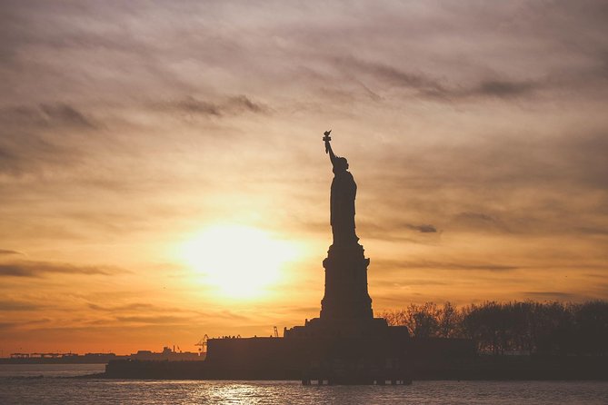 9/11 Memorial Statue of Liberty & Ellis Island Guided Tour Option - Ferry and screening rules that can change your day