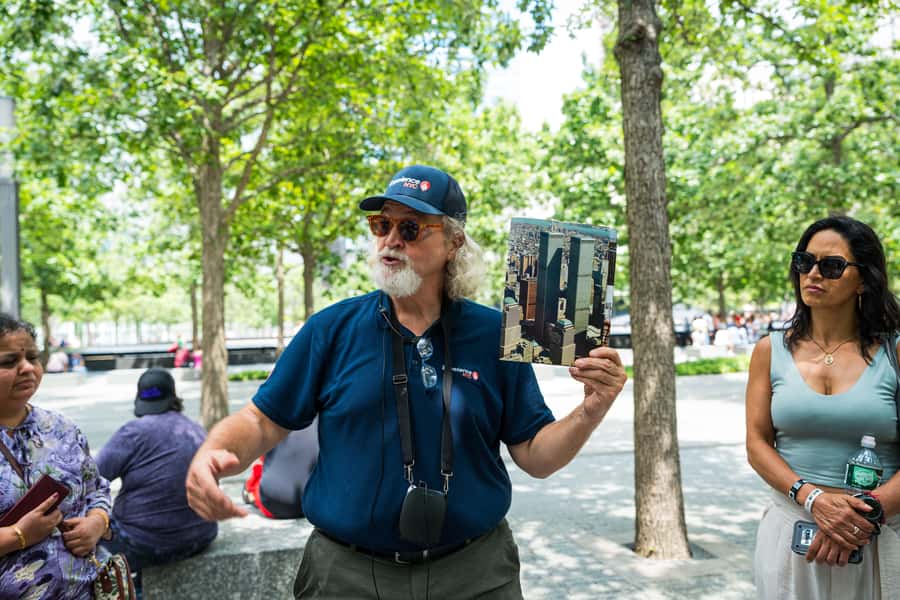 9/11 Memorial Tour + Museum and One World Observatory Option - Key things that make this Ground Zero tour work