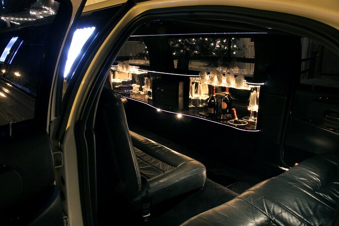 Airport luxury arrival ride by SUV, Sedan, Minibus or Limousine - How the Chauffeur Pickup Works (and Why It Usually Feels Effortless)