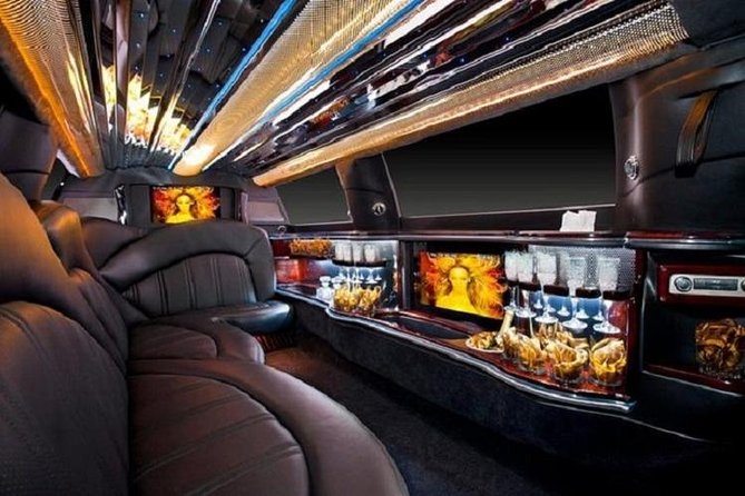Airport Luxury departure ride from NYC Hotels by Limousine or SUV - Communication and driver professionalism: what to expect in real life