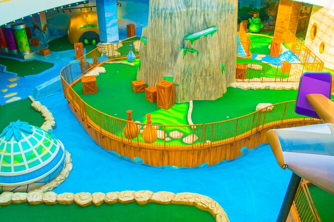 American Dream Angry Birds Indoor Mini Golf Ticket - The gift shop and the American Dream add-on factor
