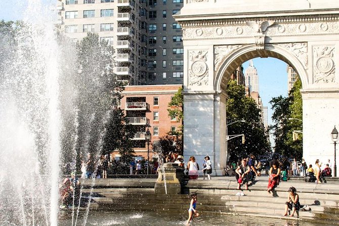 Artistic, Alternative Greenwich Village Walking Tour - Meeting at 6th Avenue and getting your bearings fast