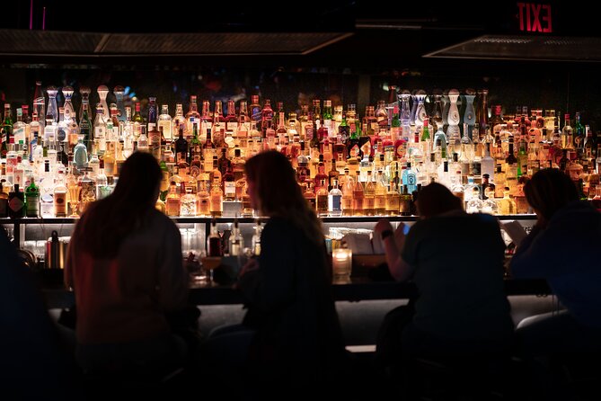 Bar, Lounge and Rooftop Tour NYC - Starting in Hell’s Kitchen: the “easy meet” part that matters