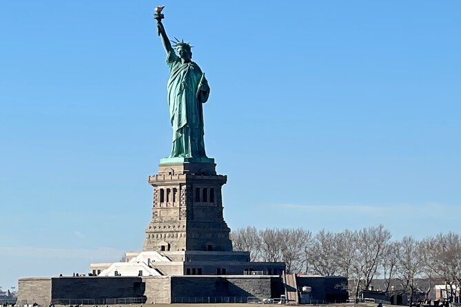 Best New York City Bus Tour and Boat Ride - How the NYC Bus + Ferry Loop Fits Together