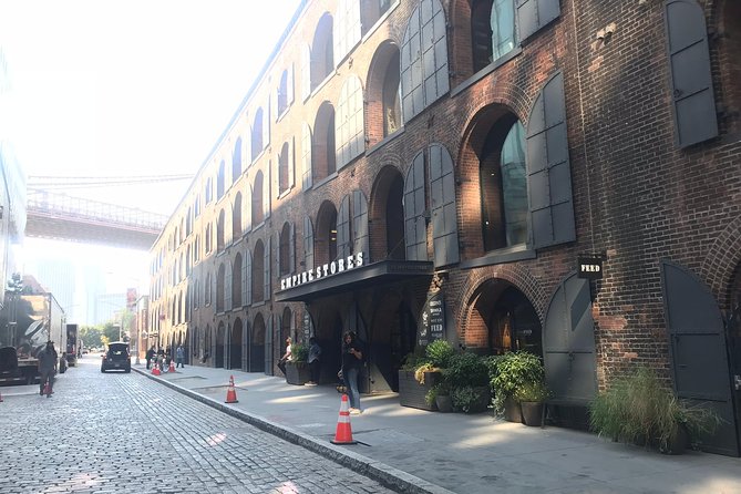 Best of Brooklyn Walking Tour: Historic Bridge, DUMBO & Heights - Brooklyn Bridge Park: a scenic break with different angles