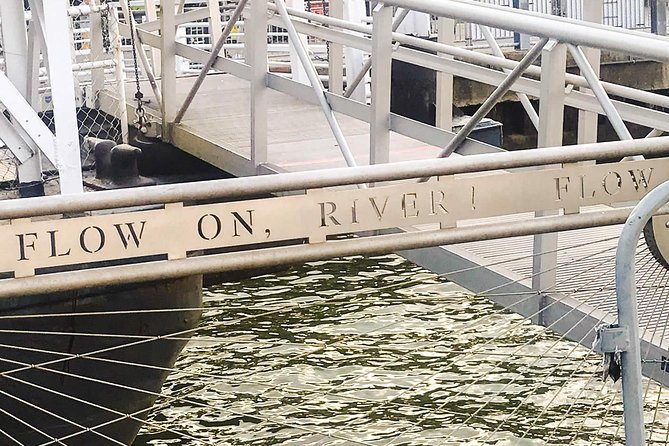 Best of Brooklyn Walking Tour: Historic Bridge, DUMBO & Heights - Brooklyn Heights neighborhood walk: rhythm over rushing