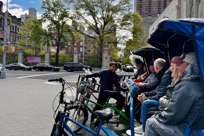 Best of Central Park Tours by Pedicab - Stories & Photos - Wollman Rink, Gapstow Bridge, and the Pond: Classic Central Park Scenes