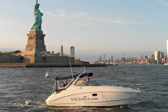 Best Private Luxury Sunset Boat Tour in New York City - 1 Hour - Why a 1-Hour Private Luxury Sunset Charter Feels Different