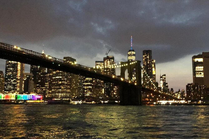Best Private Luxury Sunset Boat Tour in New York City - 1 Hour - Brooklyn Bridge, Freedom Tower Area, and the Statue of Liberty at Golden Hour