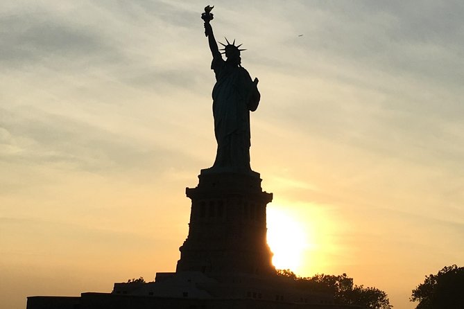Best Private Luxury Sunset Boat Tour in New York City - 2 Hour - North Cove Marina: Starting Point That Keeps It Simple