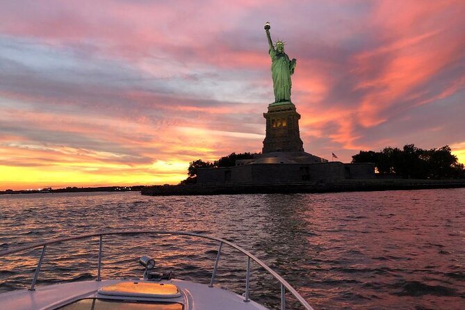 Best Private Luxury Sunset Boat Tour in New York City - 2 Hour - Manhattan Skyline Stops: One World Observatory and the Scenic Loop