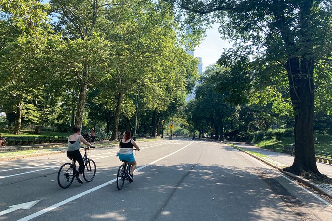 Bike Rental-Easy GO NYC - Central Park Landmarks on Two Wheels: Strawberry Fields to the Met