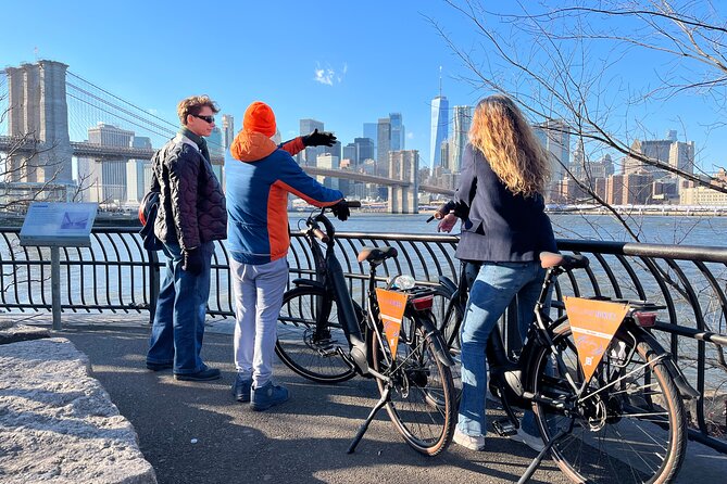 Broadway Bike Tour with Authentic Dutch Bikes! - Washington Square Park Audio Moment: A Break With Context