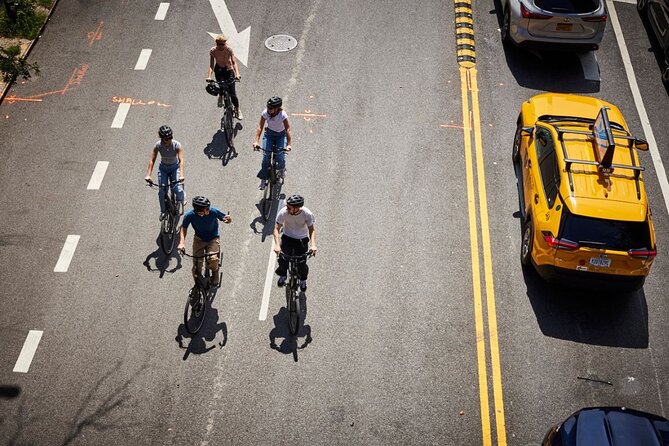 Broadway Bike Tour with Authentic Dutch Bikes! - SoHo Cobblestones and Shopfront Energy
