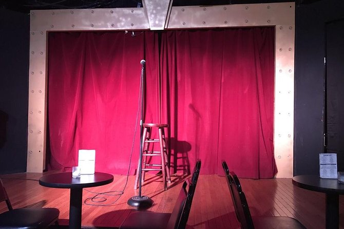 Broadway Comedy Club - The show itself: what a six-comedian lineup feels like