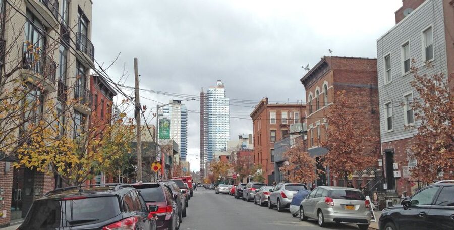 Brooklyn: 2-Hour Best of Brooklyn Walking Tour -Williamsburg - What’s not included: scope limits you should know upfront