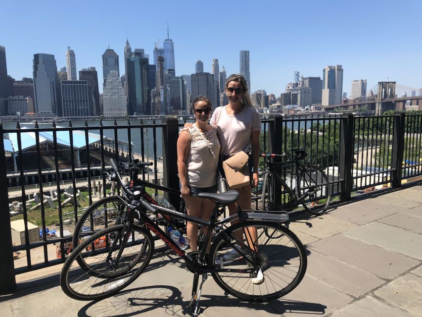 Brooklyn: 2-Hour Manhattan & Brooklyn Bridges Bike Tour - Bikes, Pace, and What to Wear for a Comfortable 10-Mile Ride