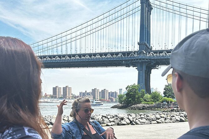 Brooklyn Bridge, Brooklyn Heights & DUMBO Walking Tour - Final Photo Moments and the East River Ferry Back to Pier 11