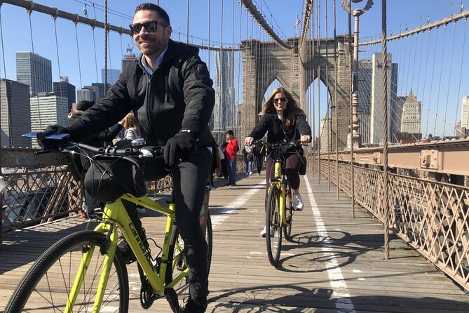 Brooklyn Bridge Waterfront Guided Bike Tour - Price and logistics: what $59 really buys