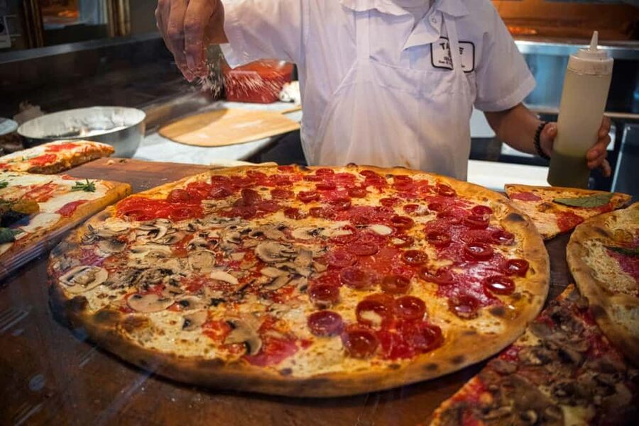 Brooklyn Food Tour of Mom-and-Pop Culinary Gems - Why Smith and Court Streets Feel Like Eating with a Backstory