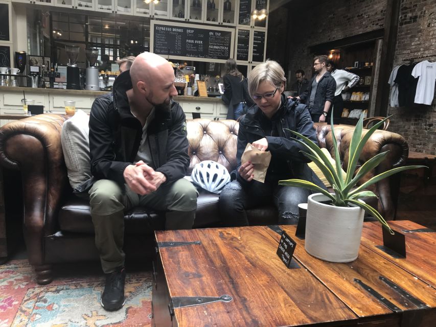 Brooklyn: Half-Day Cycling Tour - Widow Jane Distillery and Optional Raaka Chocolate Tastings