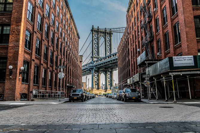 Brooklyn Heights and DUMBO Self-Guided Walking Tour - Truman Capote’s House at 70 Willow Street: literature in the basement