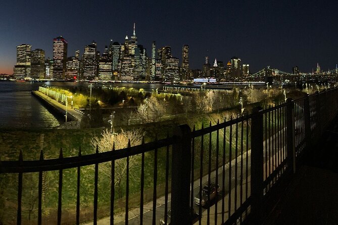 Brooklyn Heights: New York City's First Suburb - The tour at 1:00 pm: an afternoon route that makes sense