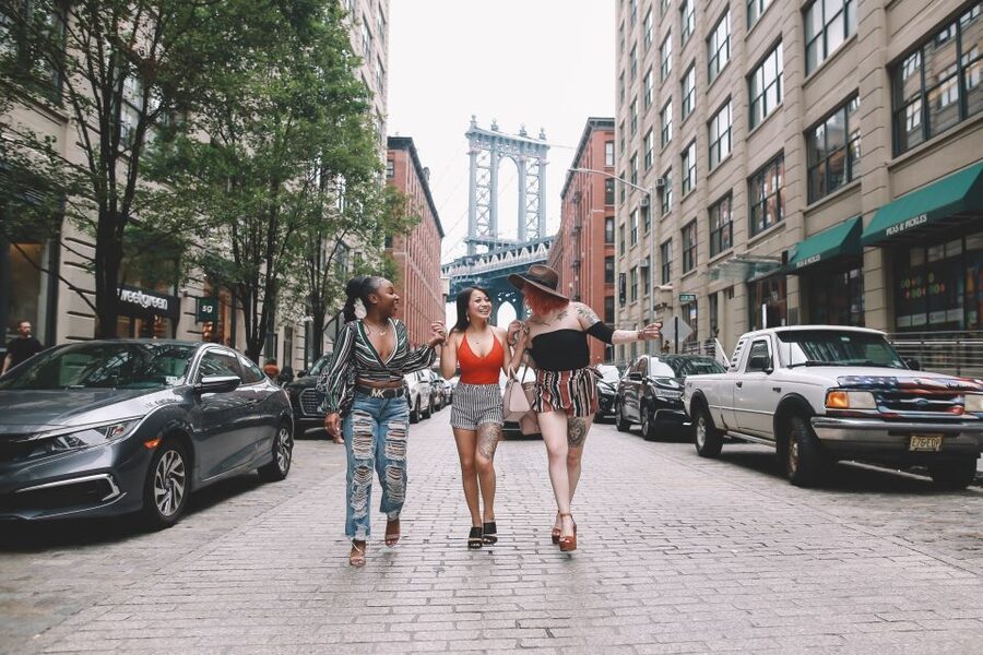 Brooklyn: Personal Travel and Vacation Photographer - How the Shoot Works: Candid Coaching From an English-Speaking Local Pro