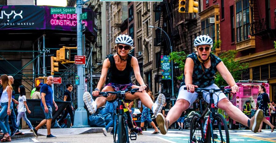 Brooklyn: Sightseeing Bike Tour with Local Guide - From Dumbo Under the Bridges: Your First Real-World Brooklyn View