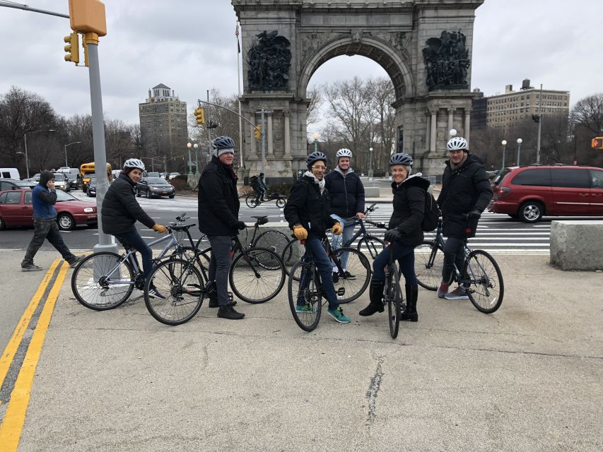 Brooklyn: Sightseeing Bike Tour with Local Guide - Grand Army Plaza: Brooklyn Library and the Soldiers and Sailors Arch