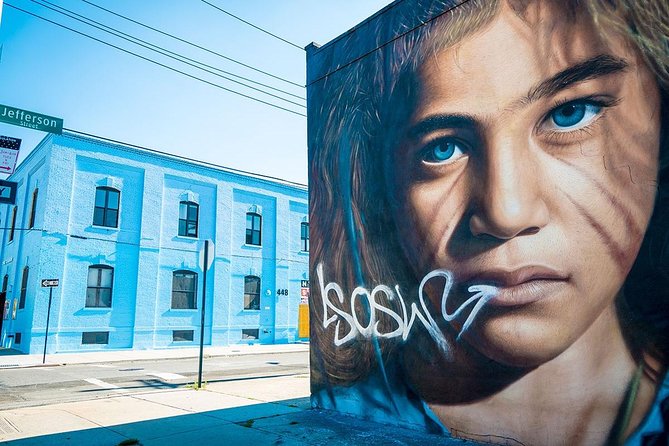 Brooklyn street art and hipster culture tour in French - Logistics that matter: metro fare, weather, and where you start/end