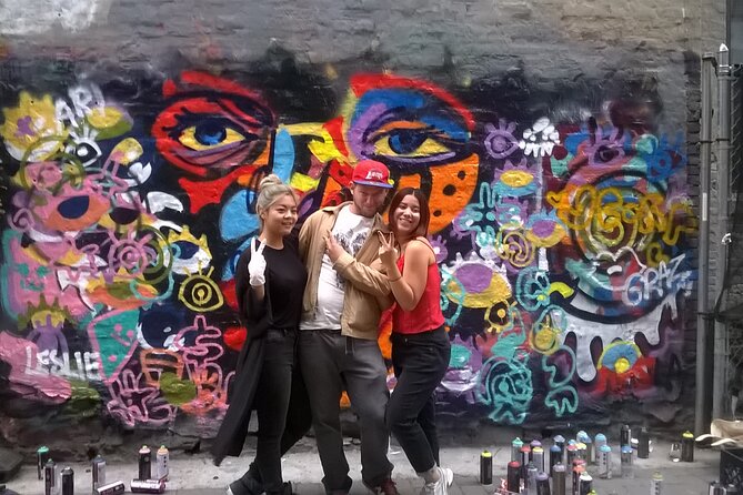 Brooklyn Street Art Tour - Weather and Comfort: Dressing for a Wall Full of Looking