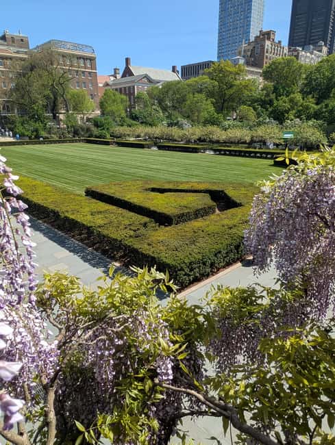 Central Park 5 Star Walking Tour led by Manhattan residents! - From Playgrounds to Chess Games: Heckscher Playground, Carousel, Chess & Checkers House, Sheep Meadow