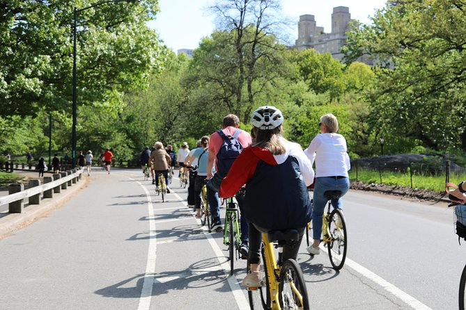 Central Park Bike Tour in French or English - Riding Past The Dakota and Central Park Landmarks