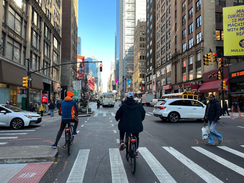 Central Park Bike Tour with Authentic Dutch Bikes or Ebikes! - Ebikes vs Classic: Picking the Right Effort Level