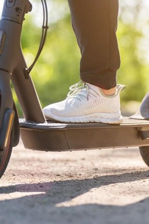 Central Park Electric Scooter Rental - Riding With Confidence: Helmets, Pace, and Easy Stops