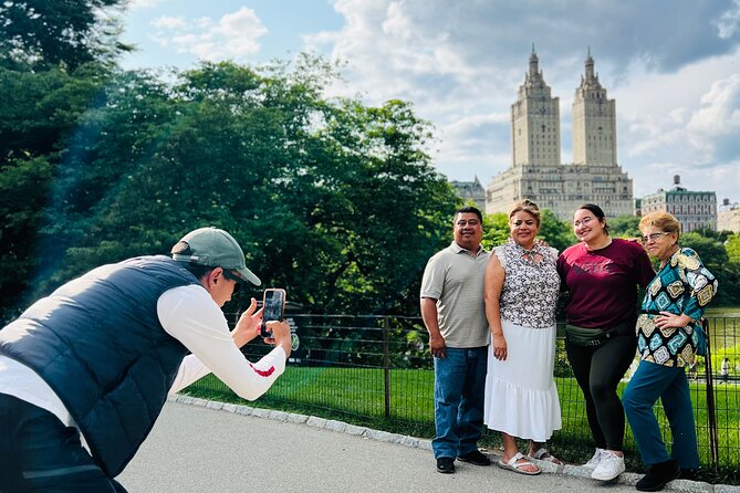 Central Park Guided Tour - Bow Bridge: a Victorian bridge break with real viewing time