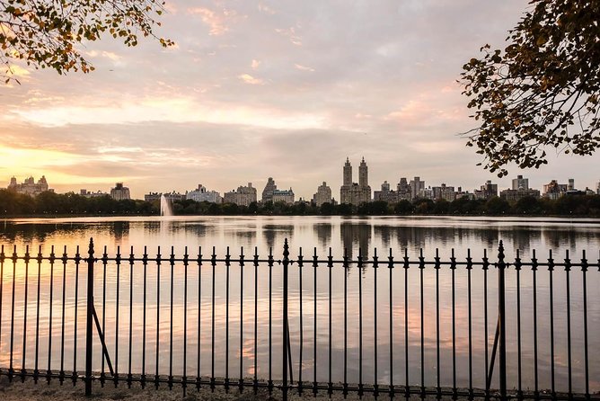 Central Park Guided Walking Tour in French - Getting your bearings in 3 hours 30 minutes