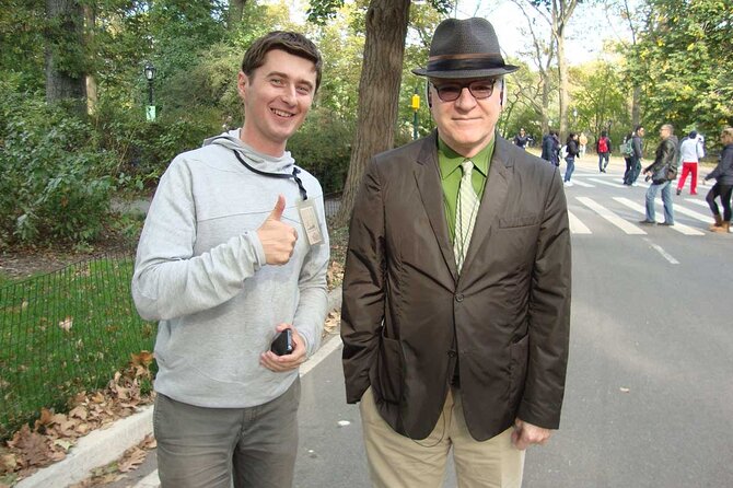 Central Park Movie Locations and Celebrity Homes Pedicab Tour - Little details that matter: blankets, guides, and how to pace your own photos