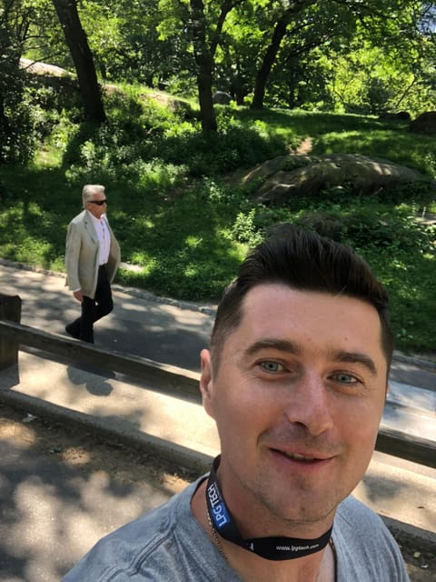 Central Park Movie Locations & Celebrity Homes Tour - Loeb Boathouse and the lake views: New York romance in plain daylight